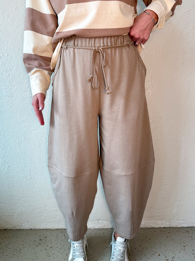Loose Strings - Taupe