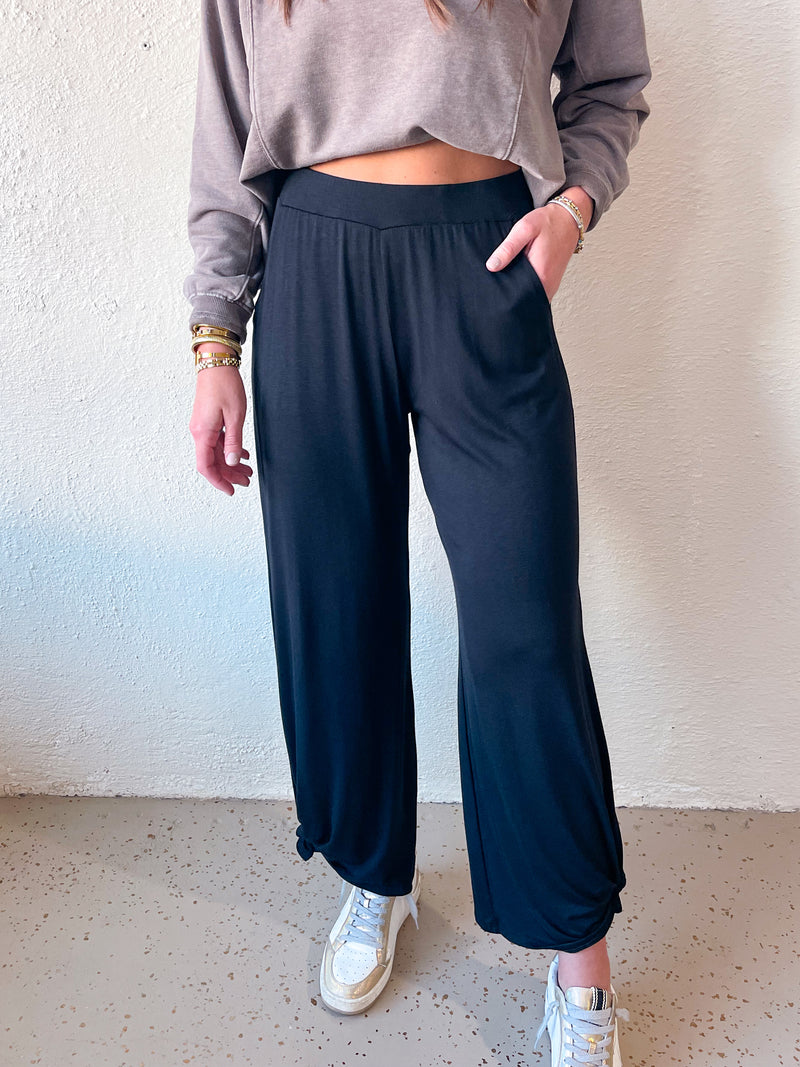 AO Joggers - Black