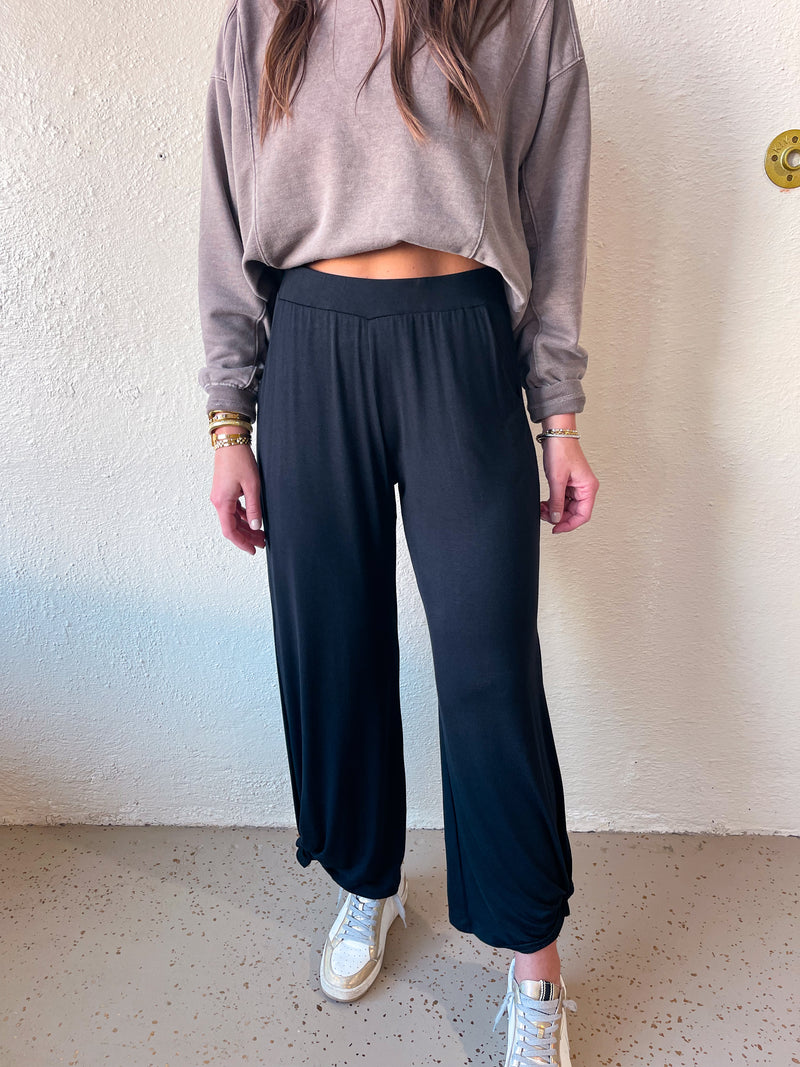 AO Joggers - Black